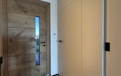 Szyba wenecka w drzwiach wejściowych